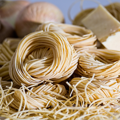 Dried egg noodles